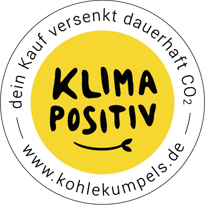 Das klimapositiv-Label der Kohlekumpels mit dem Claim 'dein Kauf versenkt dauerhaft CO₂' und der Adresse www.kohlekumpels.de